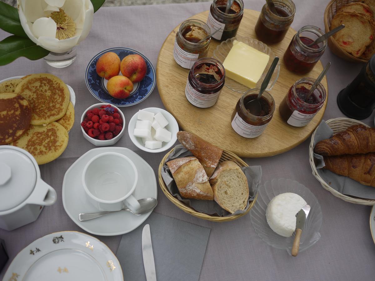 Champagne-et-Fontaine Domaine De Puytirel Bed & Breakfast エクステリア 写真